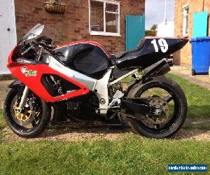 GSXR 600 supersport race track bike. Amazing spec. Full package