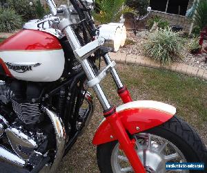 TRIUMPH BONNEVILLE AMERICA CUSTOM