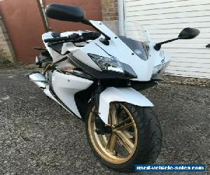Yamaha YZFR125 2013 '63' White 11K Good Condition Recent New Tyres & Service
