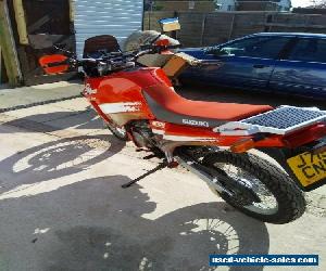 Suzuki dr800 BIG 1991 red UK model