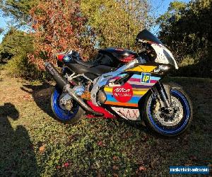 APRILIA RSVR 1000 RSV1000R V TWIN 1000cc race bike track like Ducati RSV