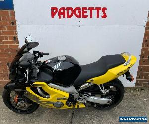 HONDA CBR600 - YELLOW / BLACK MOTORCYCLE MOTORBIKE - 29,790 MILES 2000 / X PLATE