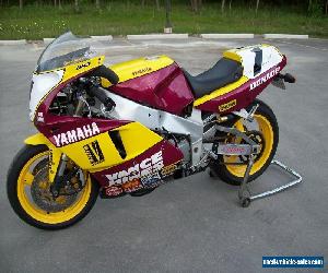 Yamaha: fzr1000 , ow01 replica