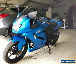 2009 Kawasaki Ninja EX250J (very low kms)