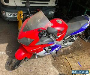 2002 HONDA CBR 600 F MOTORBIKE 599CC PETROL RED spares or repairs