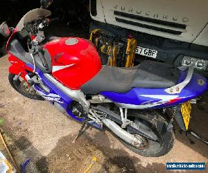 2002 HONDA CBR 600 F MOTORBIKE 599CC PETROL RED spares or repairs