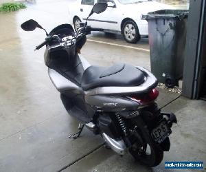 HONDA PCX 125 SCOOTER 06/2011 WITH 02/OCTOBER 2016 REGISTRATION.