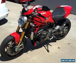 2015 Ducati Monster