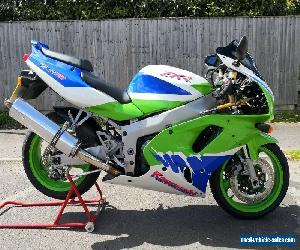 Kawasaki ZXR750 L1 1993 Green ZX7R GSXR