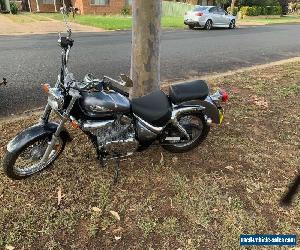 suzuki intruder 250