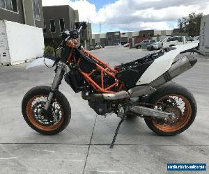 KTM 690 SMC SUPER MOTARD NEAR NEW MODEL PROJECT MAKE OFFER