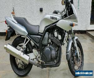 Yamaha FZS 600 Fazer Silver 2001 600cc Commuter