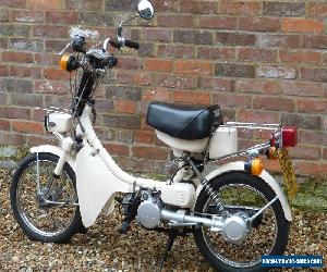 YAMAHA QT50 CLASSIC MOPED - IDEAL FOR CAMPER VAN - RIDE ON CAR LICENCE