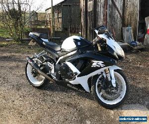 SUZUKI GSXR 600 K8