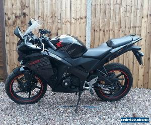 HONDA CBR 125R-F , LEARNER LEGAL ! LOW MILES !