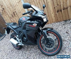 HONDA CBR 125R-F , LEARNER LEGAL ! LOW MILES !