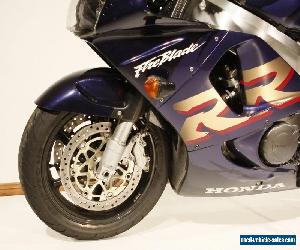 Honda CBR900RR W