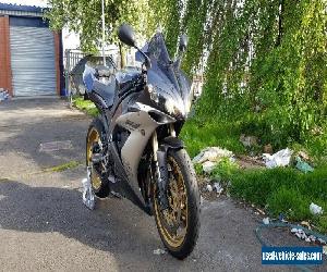 Yamaha r1