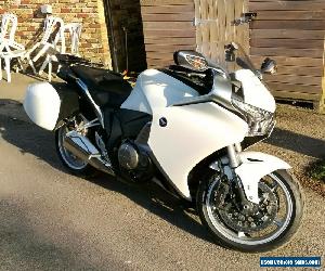 Honda Vfr1200f GT White pearlescent