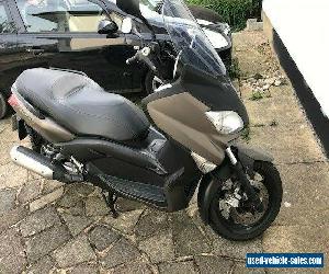 Yamaha xmax 250