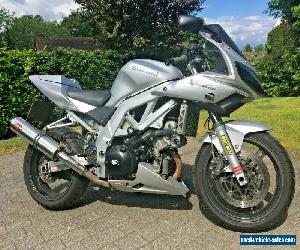 FORGOTTEN HERO - 2003 Silver Suzuki SV1000 SK3