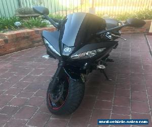 Yamaha FZ6S Motorcycle