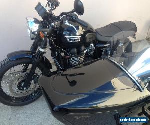 2015 TRIUMPH T100 - Black Edition with Dusting Sidecar - AS NEW - ONLY 300 kms
