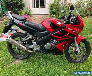 Honda CBR125R 4