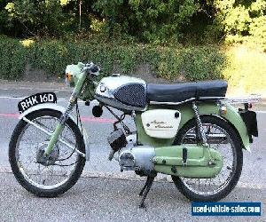 Suzuki M12 50cc 1966 in green excellent restored includes UK delivery