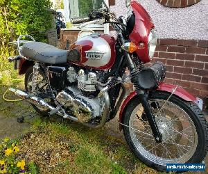 Triumph Bonneville T100 Only 6200 miles  Chrome Extras fitted. 865cc 