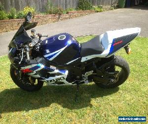 Suzuki gsxr 1000 k4 blue and white, low milage.