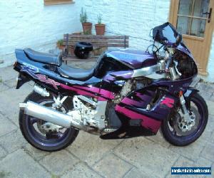 1994 Suzuki GSXR 750 WP 36k mile March 2020 MOT, Cracking Condition.