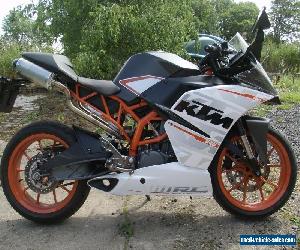 KTM RC 390 2016