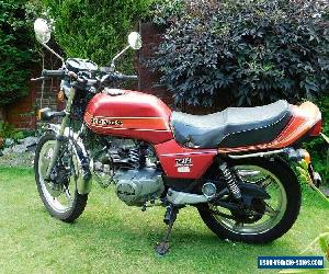 Honda CB250N Deluxe Superdream Classic