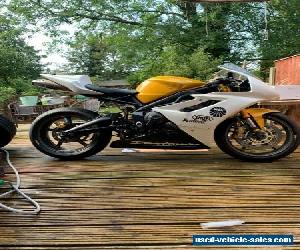 TRIUMPH DAYTONA 675 Track bike, V5 present, ride on the road 