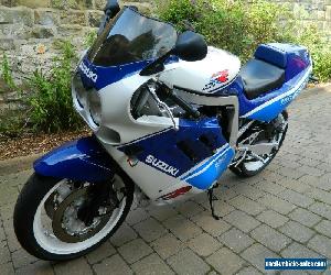 SUZUKI GSXR 750 SLINGSHOT - MANUFACTURED 1988 - UK REGISTERED 1997