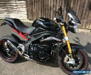 Triumph Speed Triple R 1050 ABS 