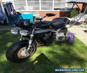 Triumph Speed Triple T509, not Suzuki GSXR. Beautiful Condition. 