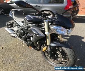 Triumph street triple 675 2014 ABS 14k miles pampered 