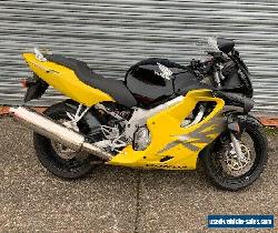 HONDA YELLOW / BLACK CBR600F MOTORCYCLES 11310 MILES 2000 / W PLATE PROJECT BIKE for Sale