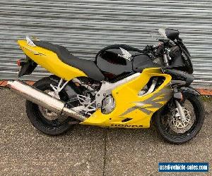 HONDA YELLOW / BLACK CBR600F MOTORCYCLES 11310 MILES 2000 / W PLATE PROJECT BIKE