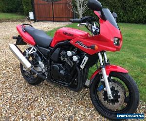 Yamaha Fazer 600 - very low mileage