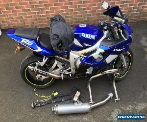 Yamaha R6 2001 racefit growler and extras