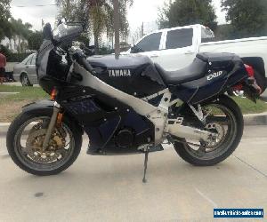 1990 Yamaha FZR400