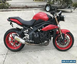 TRIUMPH SPEED TRIPLE 1050 01/2011 MODEL 18915KMS PROJECT MAKE AN OFFER