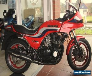 Kawasaki GPZ750UT 6.930 miles only! A1 ZX750