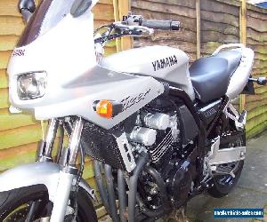 YAMAHA FZS 600 FAZER 2001 14000 MILES