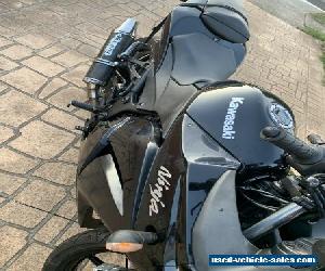 Kawasaki ninja 250 $2889. negotiable 