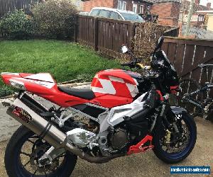 Aprilia Tuono 1000r