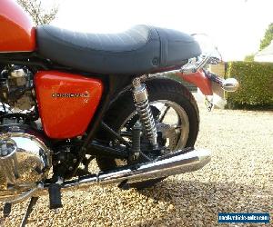 2011 triumph bonneville t100